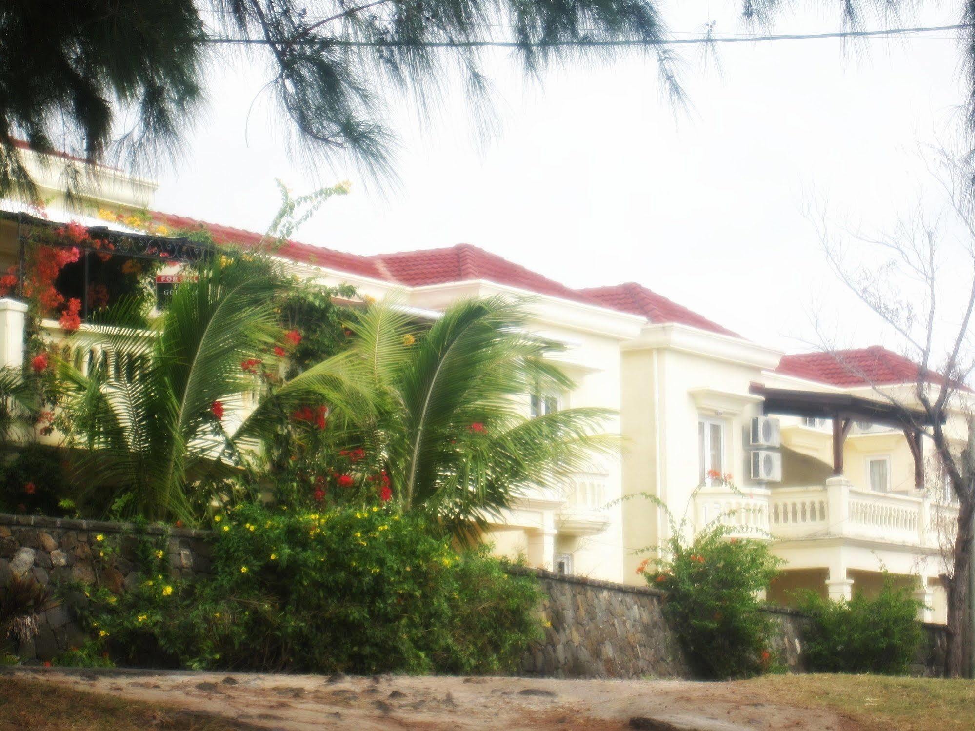 Golden Rod Villa Belle Mare Exterior photo