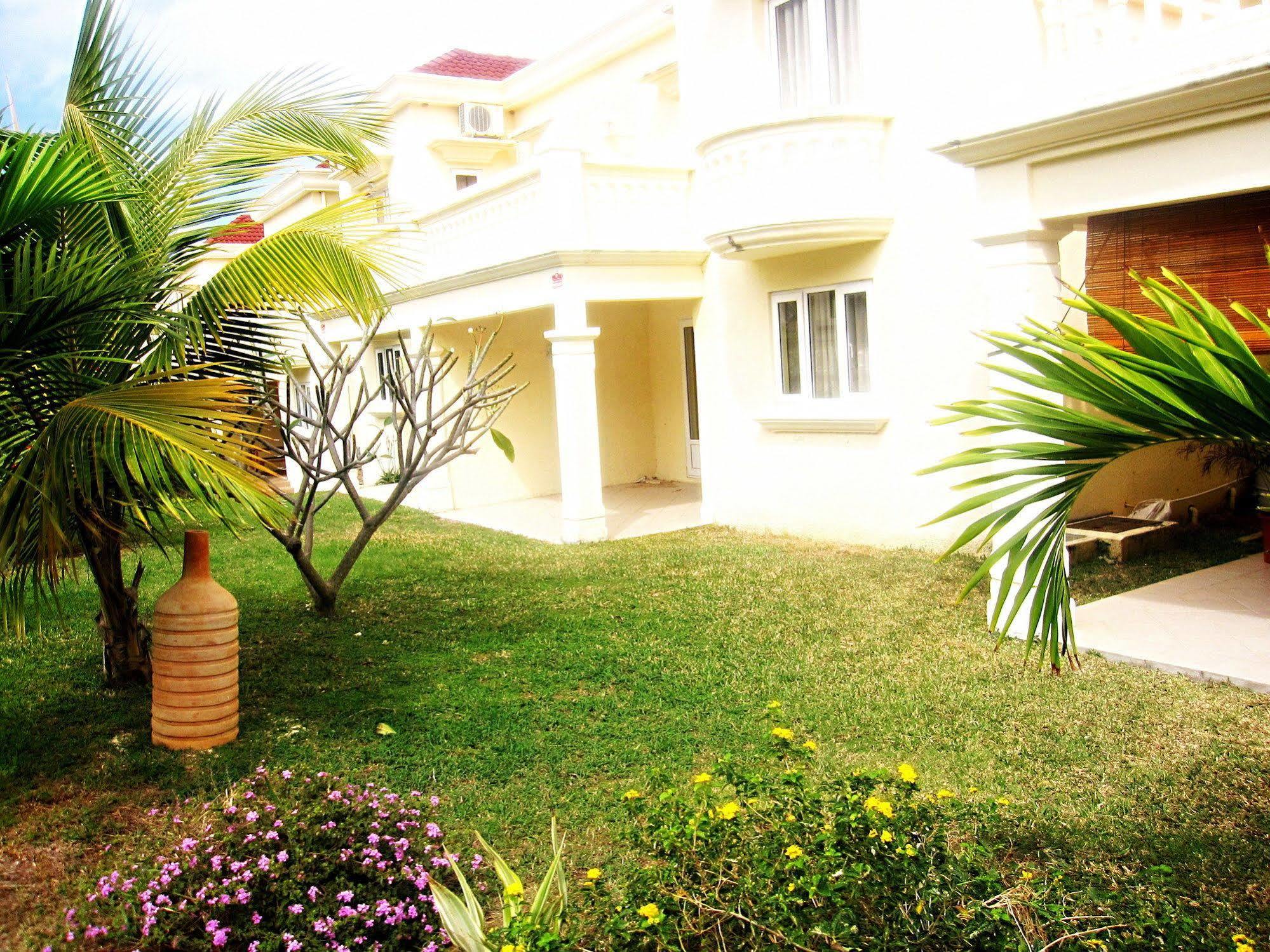 Golden Rod Villa Belle Mare Exterior photo